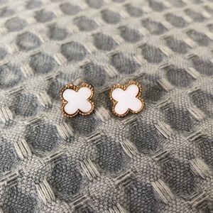 Clover Earrings